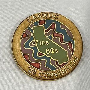 CA4WDC California Four Wheel Drive Association 1988 Convention Pin 60’s Theme